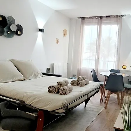 Face A La Mediterranee Apartment